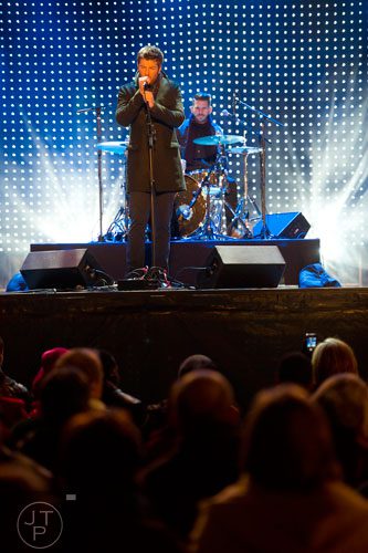 Brett Eldredge performs on stage during the 66th annual Macy's Great Tree Lighting at Lenox Square Mall in Atlanta on Thursday, November 28, 2013. 