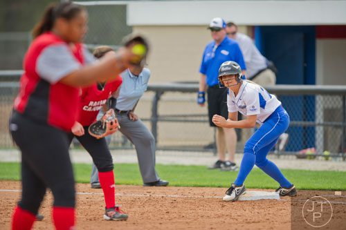 Georgia State's Mallory Koepke sets herself on first during their game against UL Lafayette on Saturday, March 22, 2014.