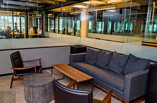 A waiting area that doubles as a meeting space at Industrious.