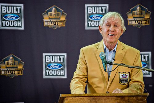 Fran Tarkenton speaks to the crowd at Clarke Central High School in Athens on Tuesday, May 10, 2016.